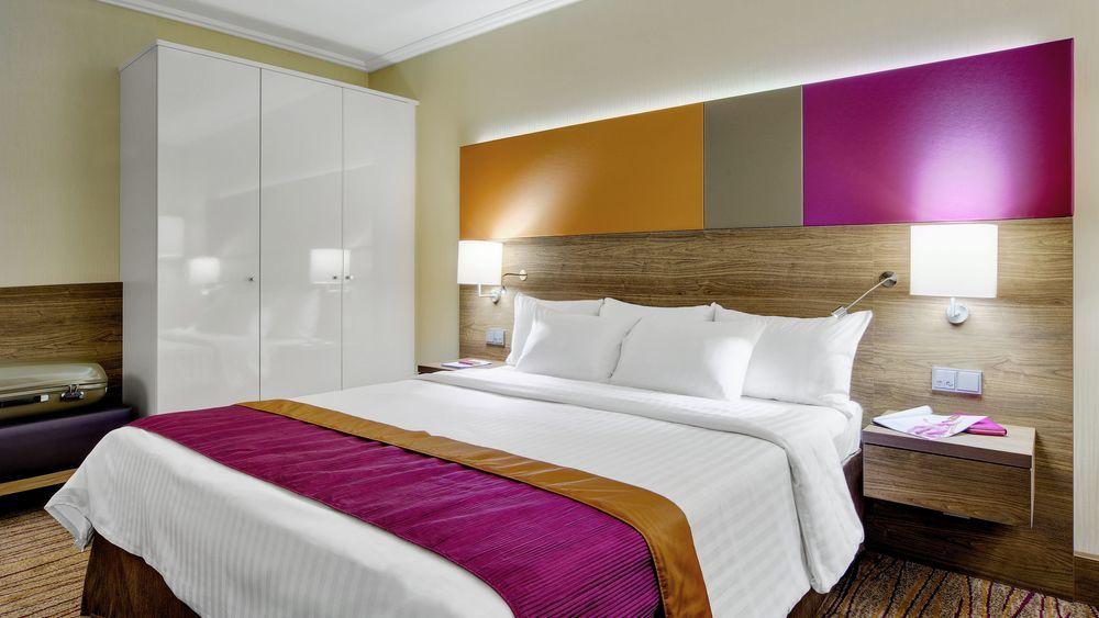 Courtyard By Marriott Linz Hotel Bagian luar foto
