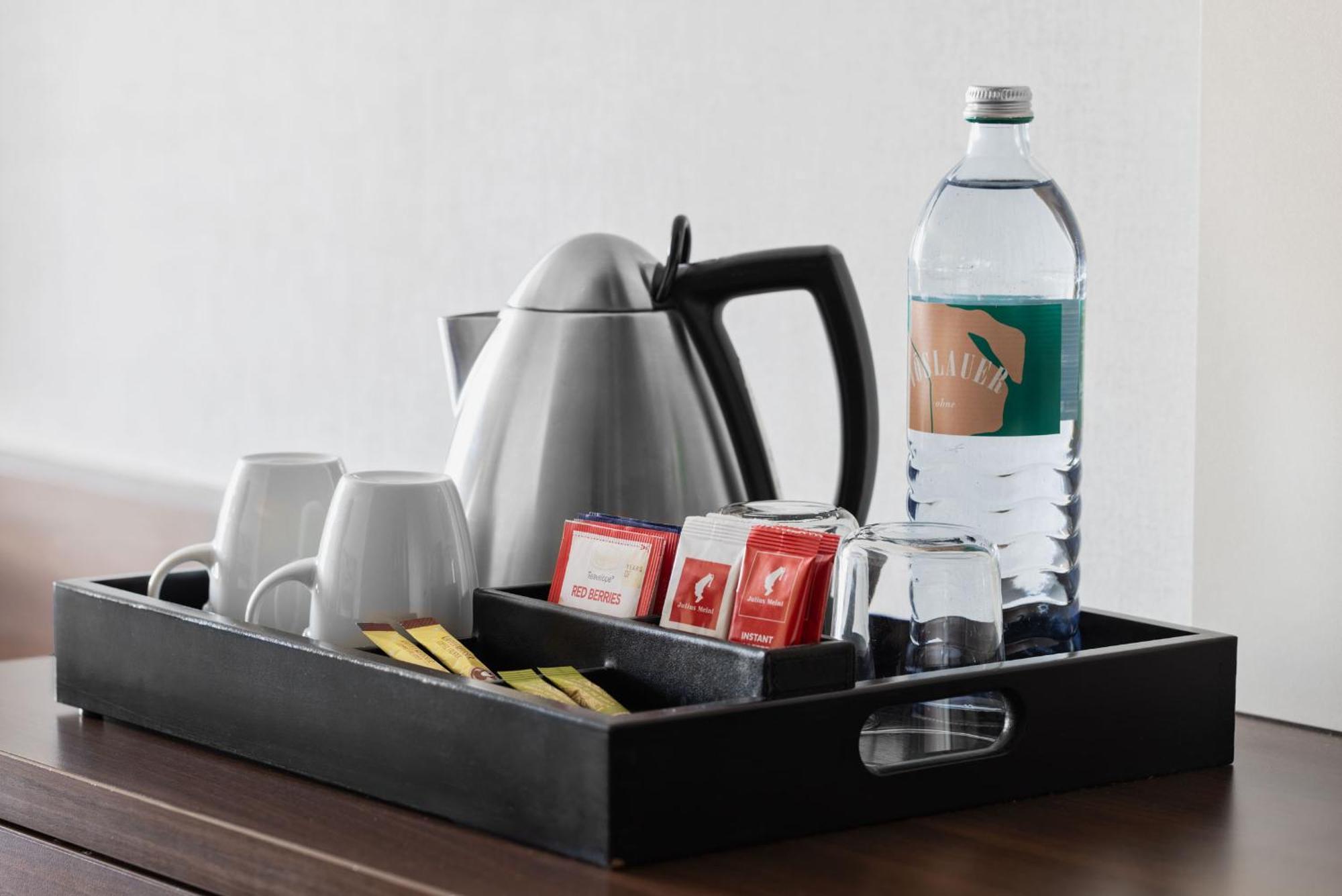 Courtyard By Marriott Linz Hotel Bagian luar foto