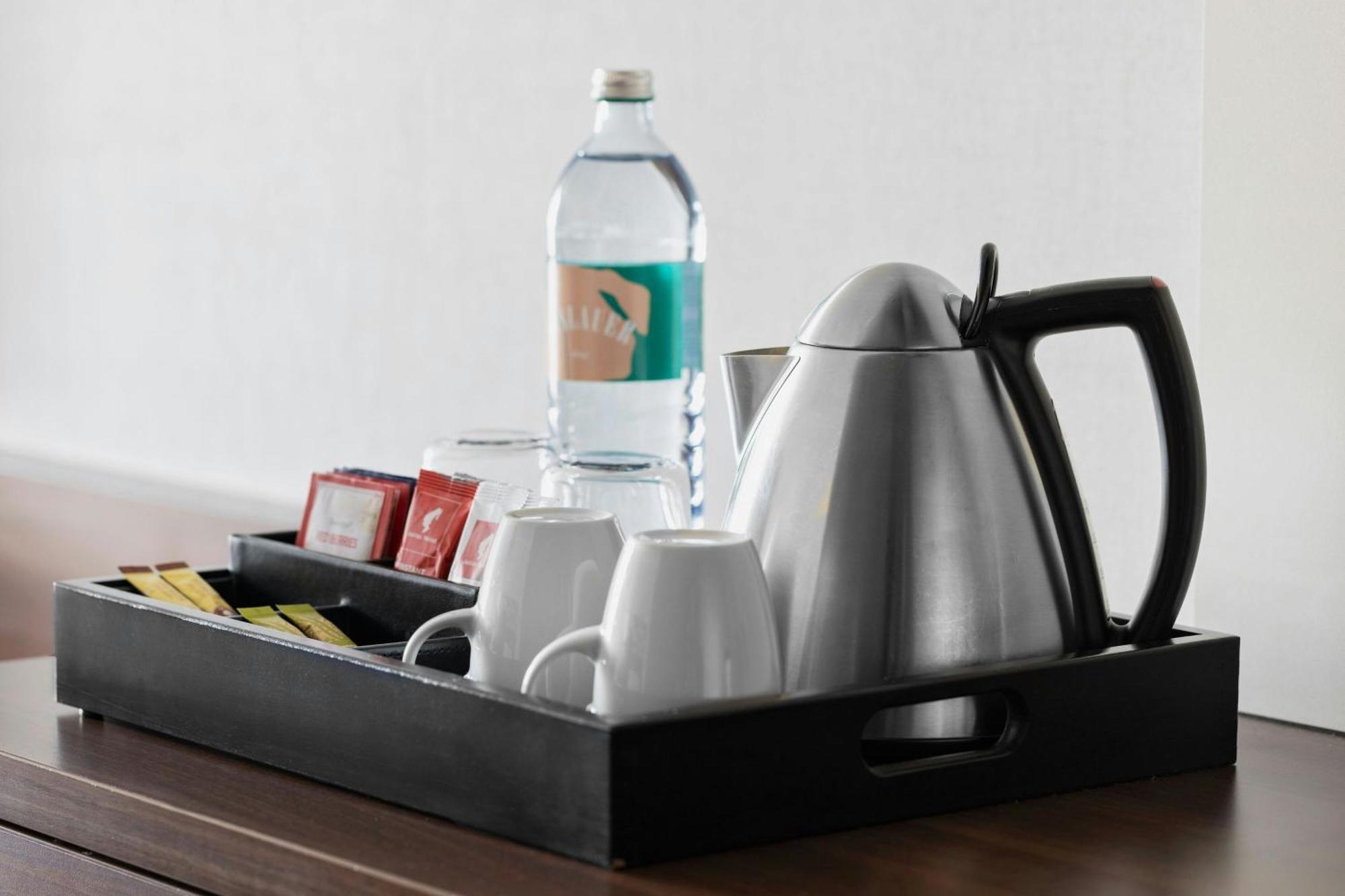 Courtyard By Marriott Linz Hotel Bagian luar foto
