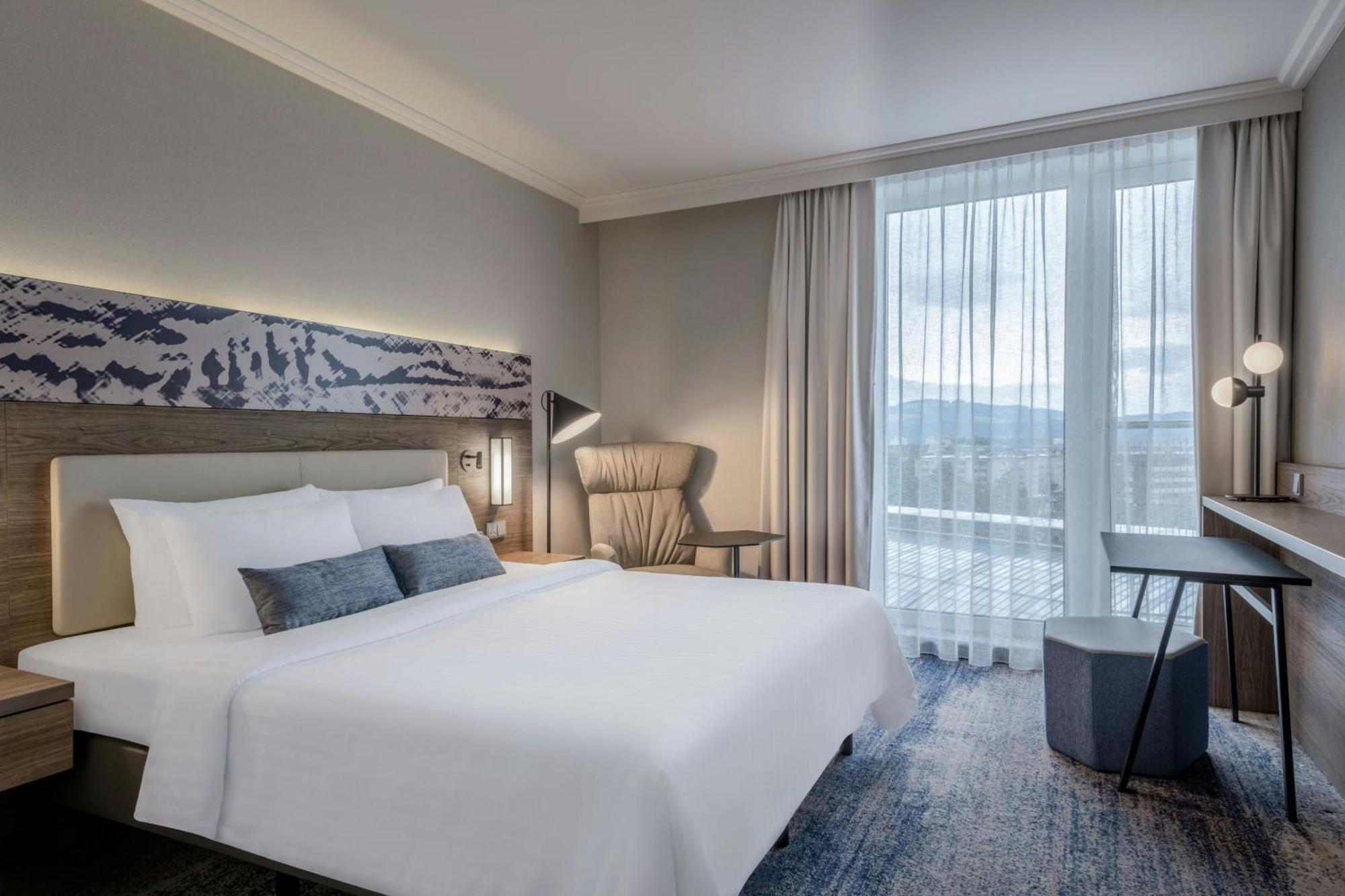 Courtyard By Marriott Linz Hotel Bagian luar foto