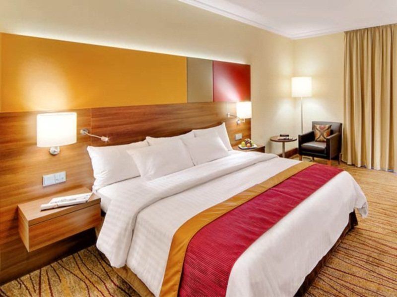 Courtyard By Marriott Linz Hotel Bagian luar foto
