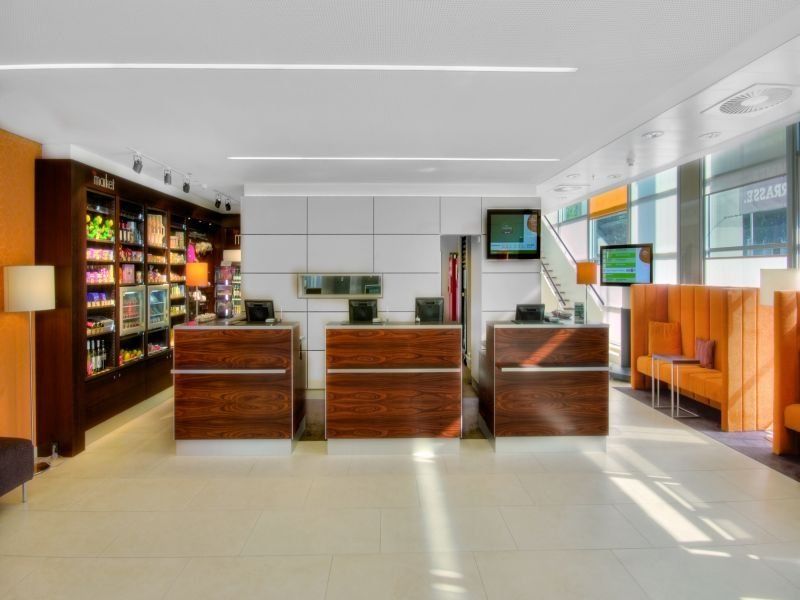 Courtyard By Marriott Linz Hotel Bagian luar foto