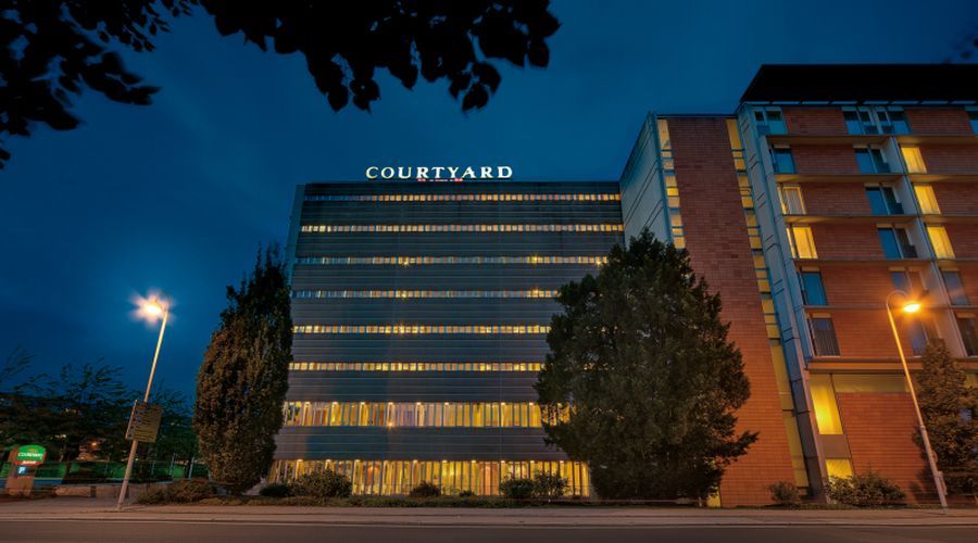 Courtyard By Marriott Linz Hotel Bagian luar foto