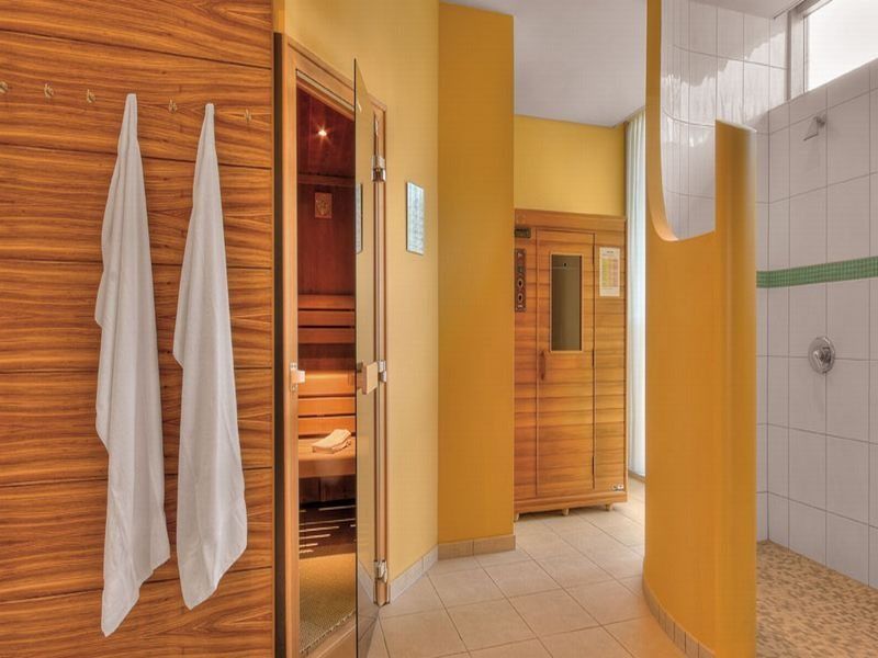 Courtyard By Marriott Linz Hotel Bagian luar foto