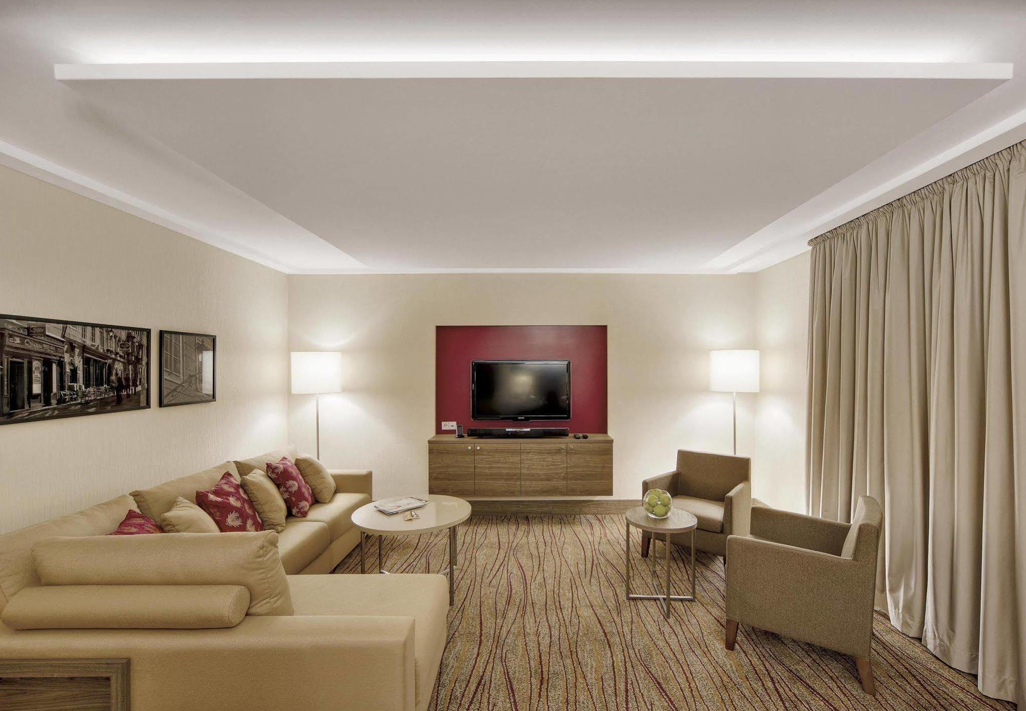 Courtyard By Marriott Linz Hotel Ruang foto
